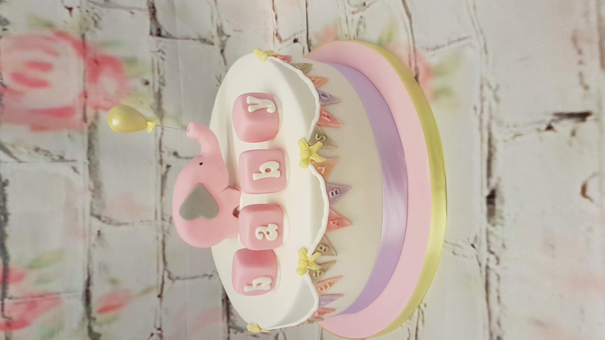 Baby Shower & Christening Cakes 9