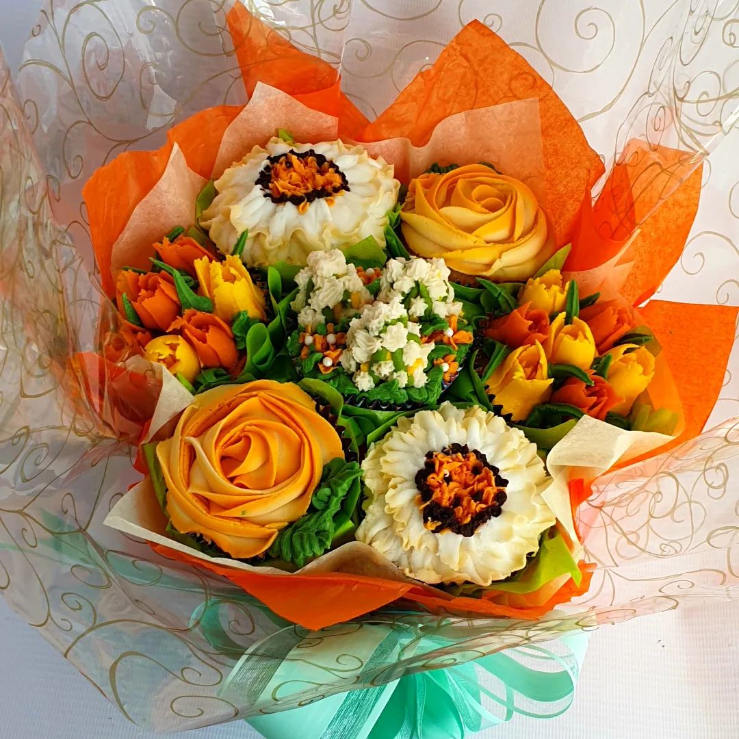 Cupcake Bouquets 17