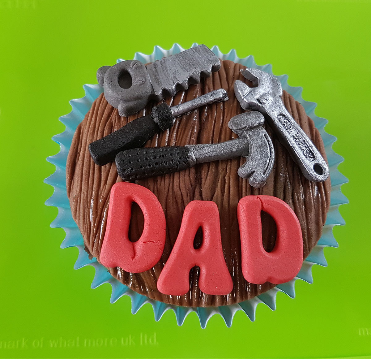 Dad cupcake