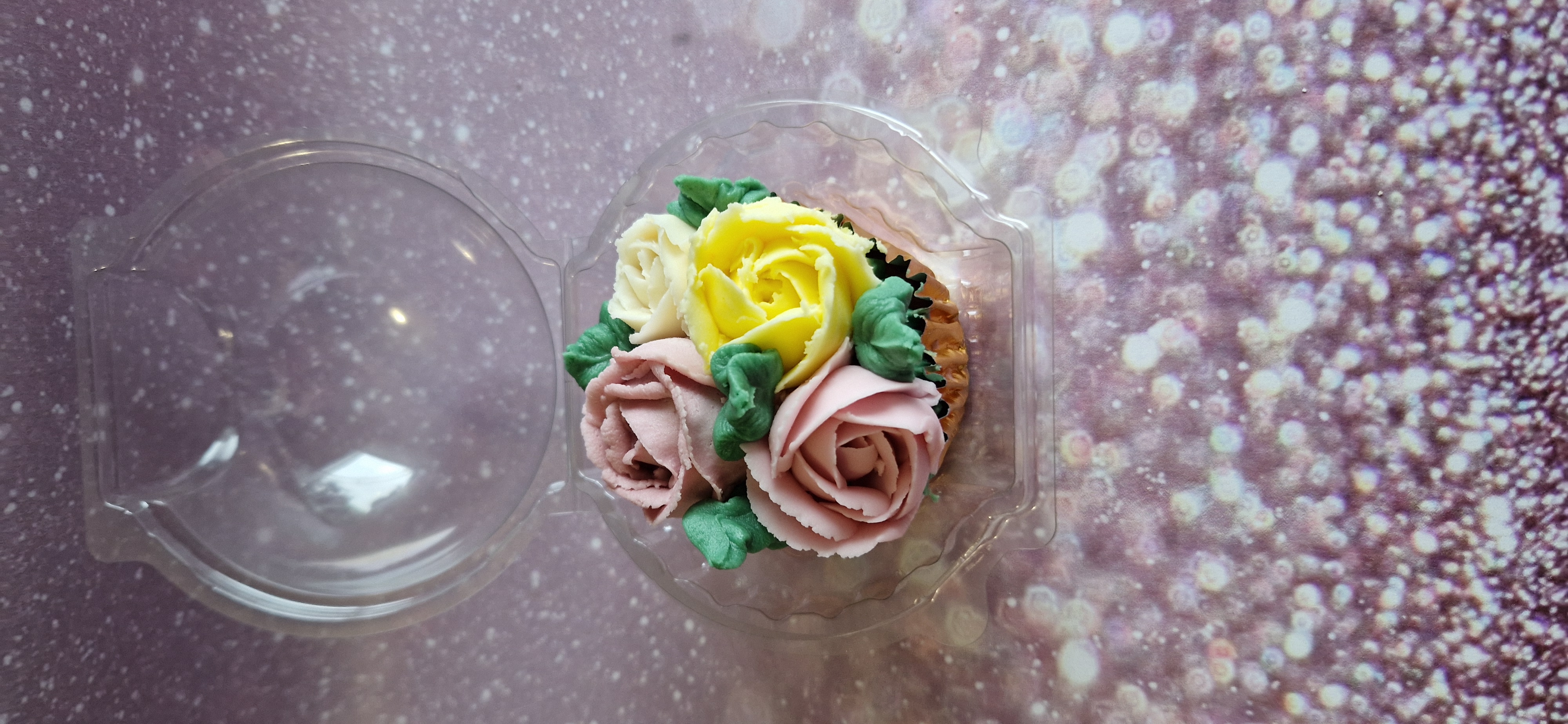 Mother's Day cupcake design 4